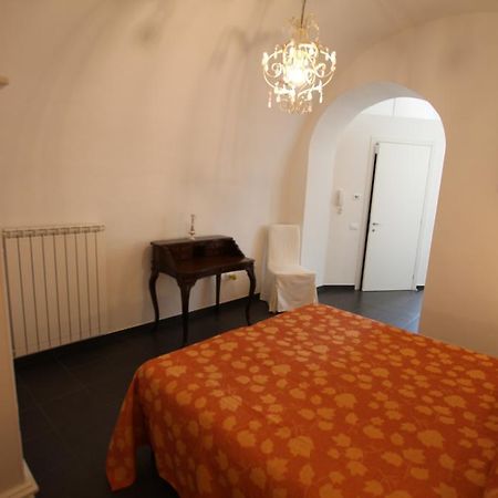 Апартаменты Castello 20 Монтескудайо Экстерьер фото